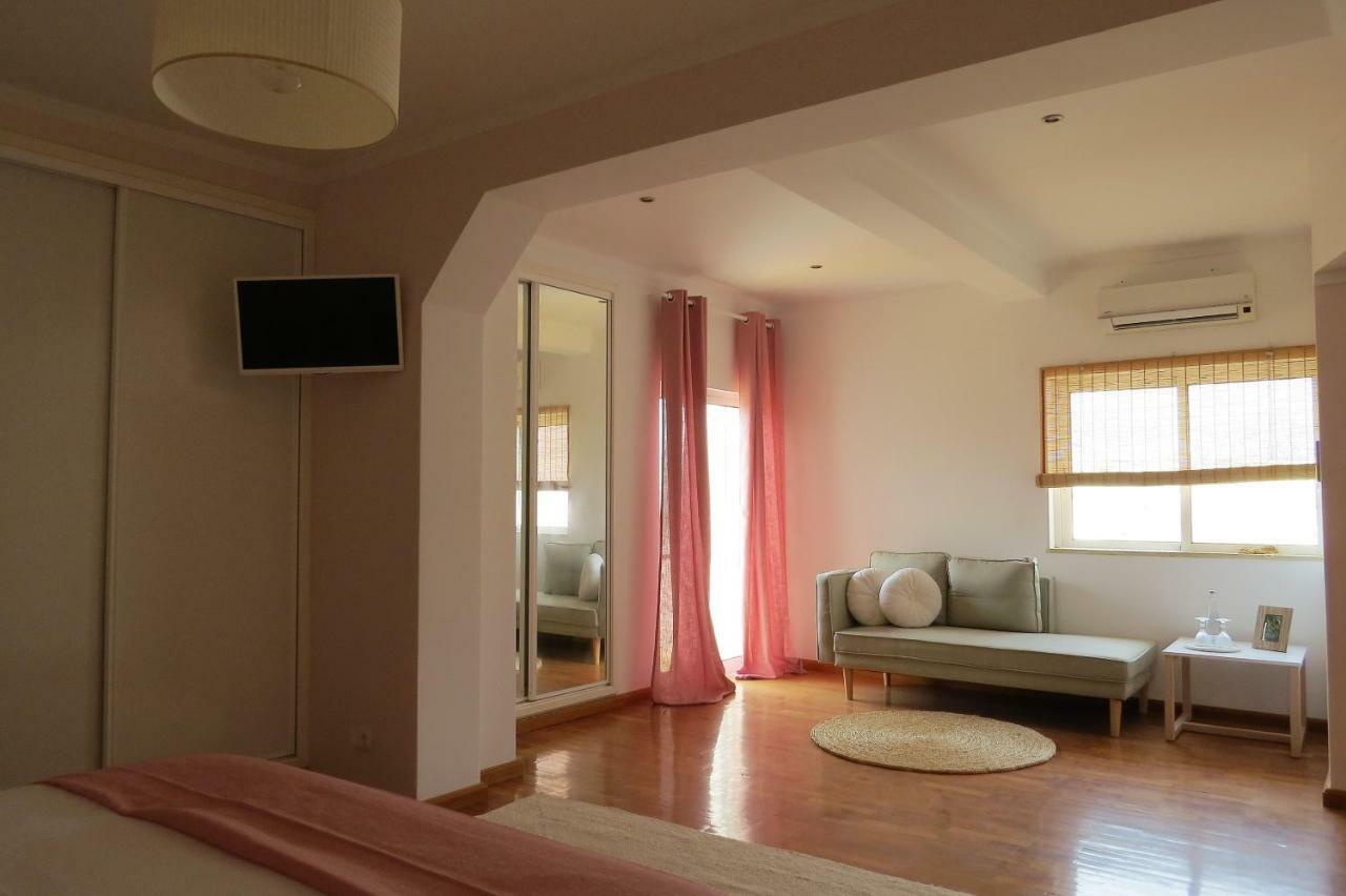 Happy Moments Guest House Portimão Extérieur photo